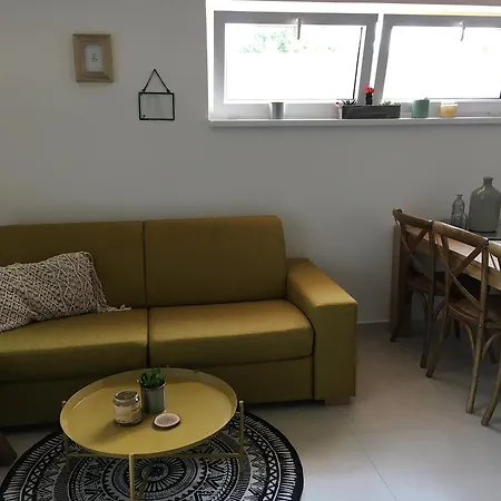 Dunajky Apartment *